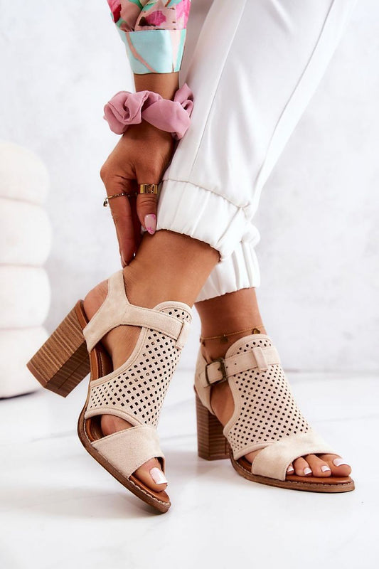 Heel sandals Step in style