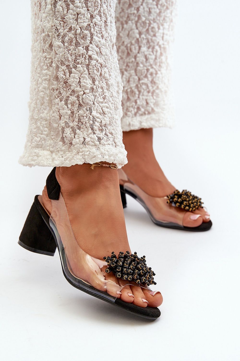 Heel sandals Step in style