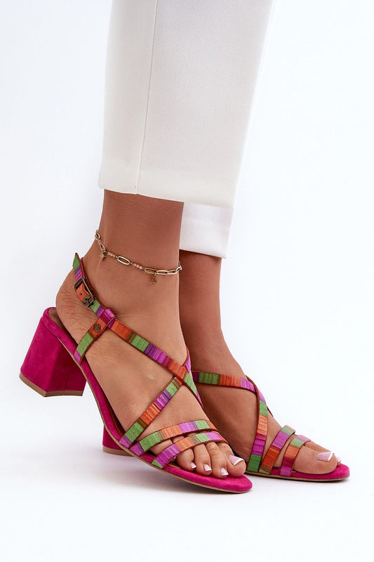 Heel sandals Step in style