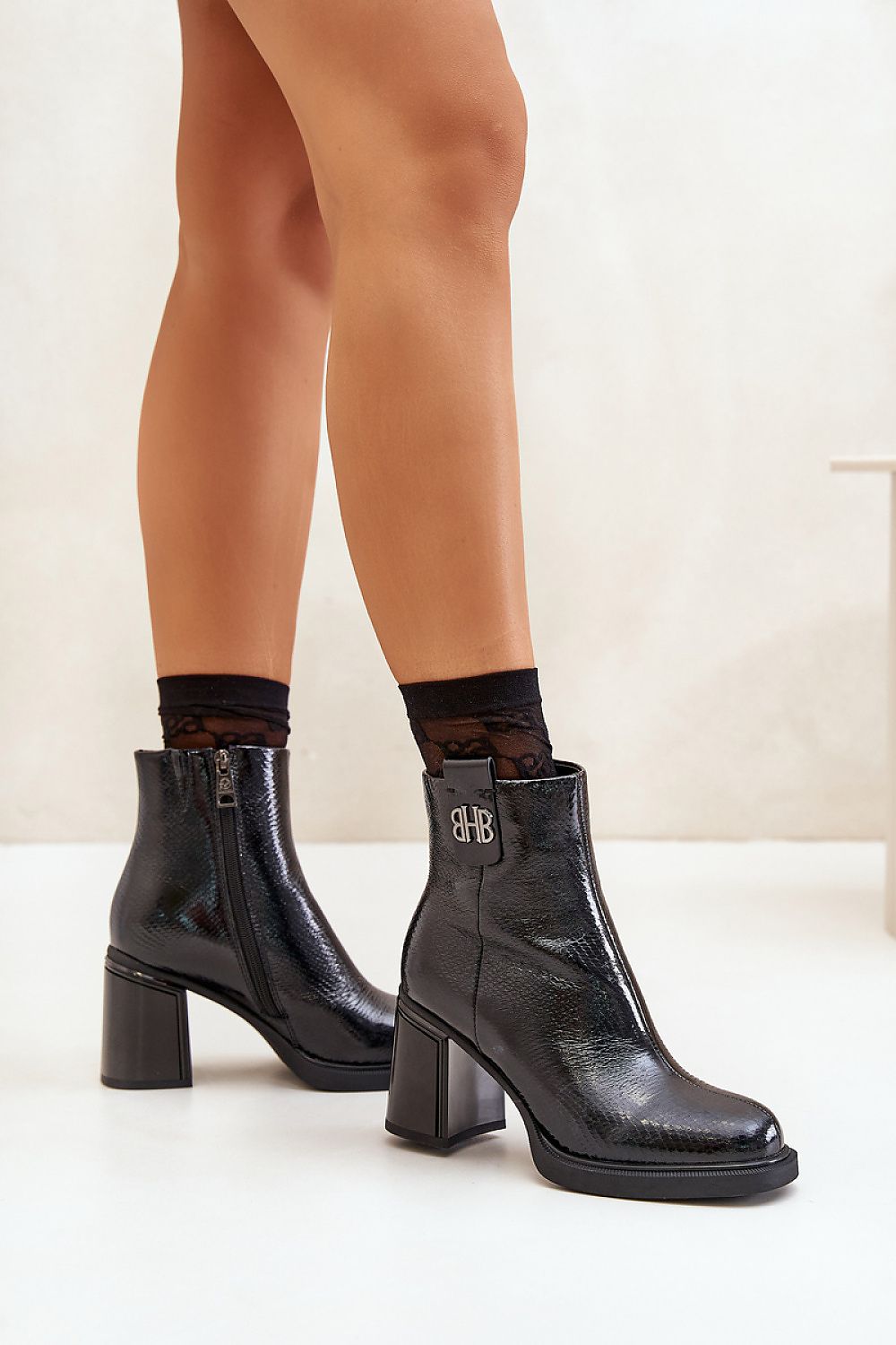 Heel boots Step in style