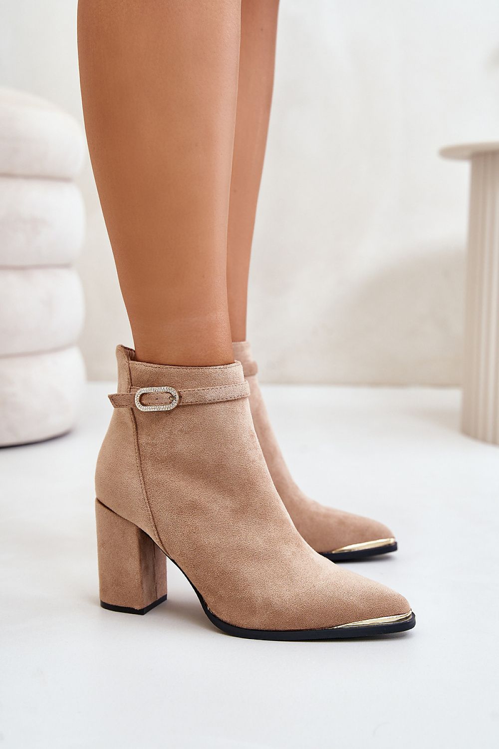 Heel boots Step in style