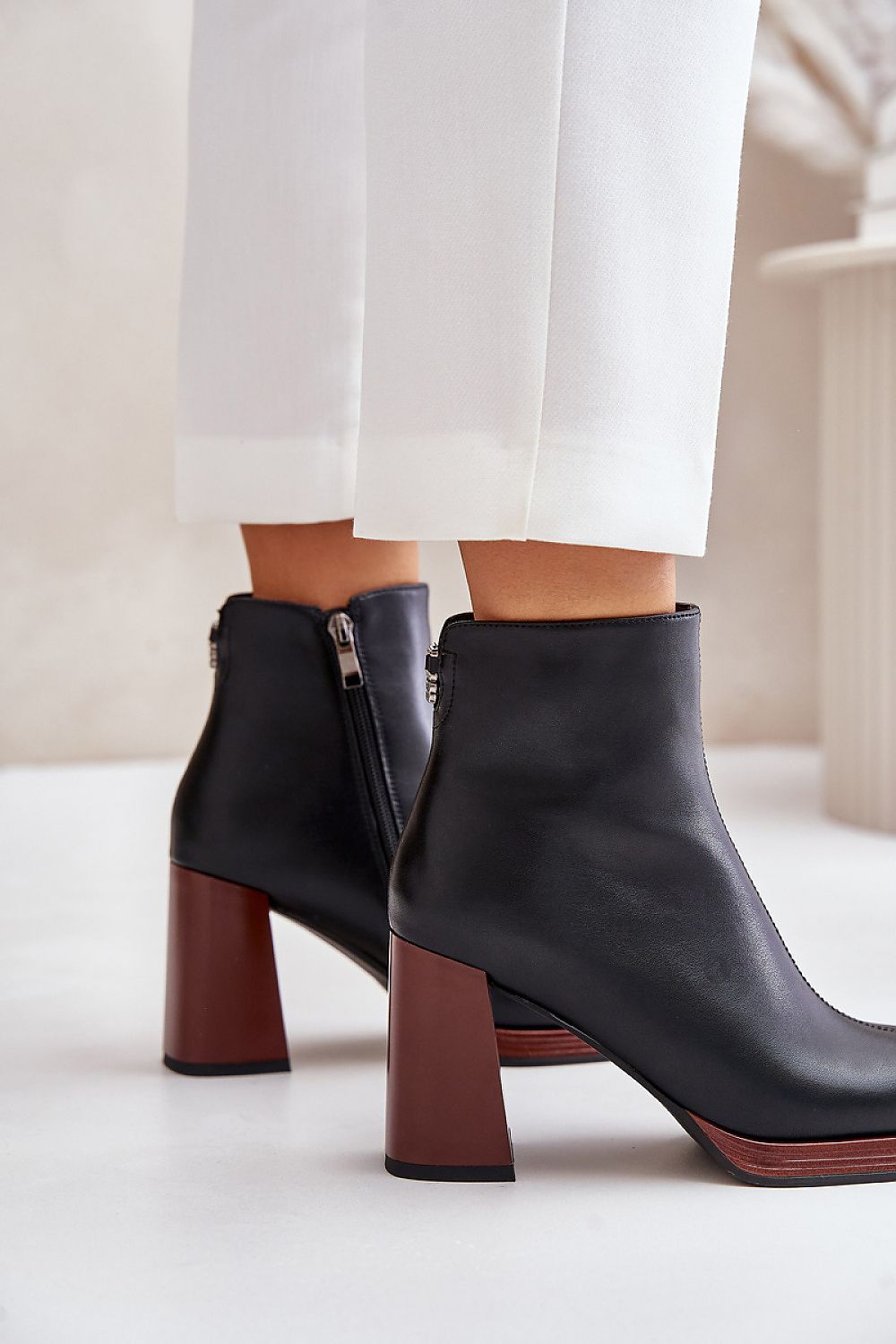 Heel boots Step in style