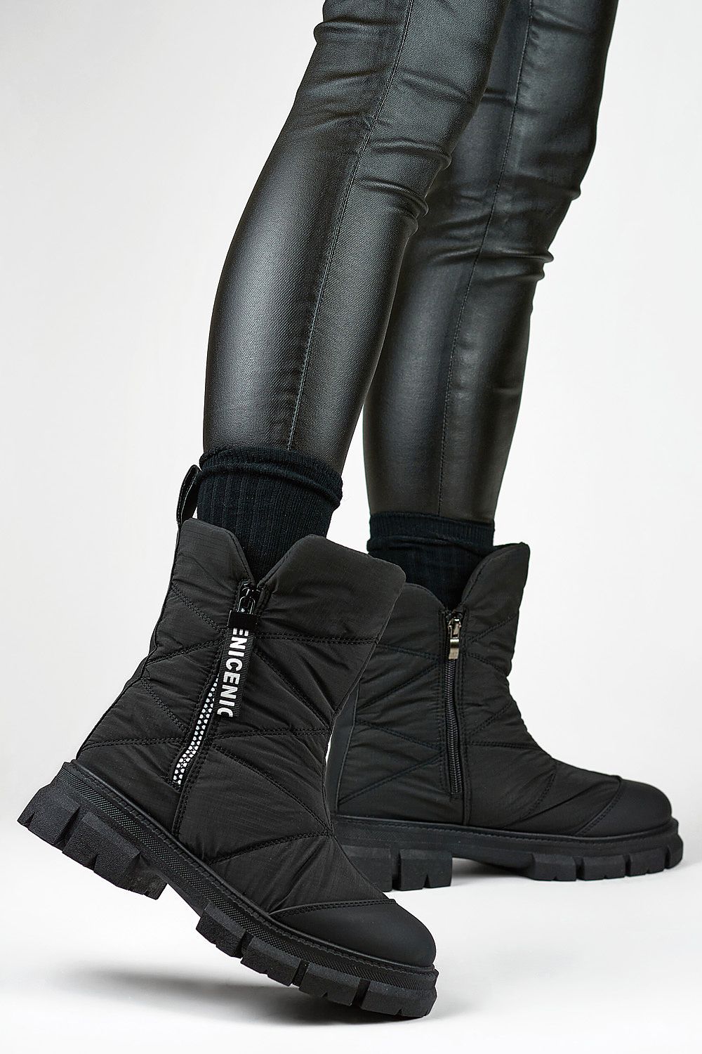 Snow boots model 191302 PRIMO