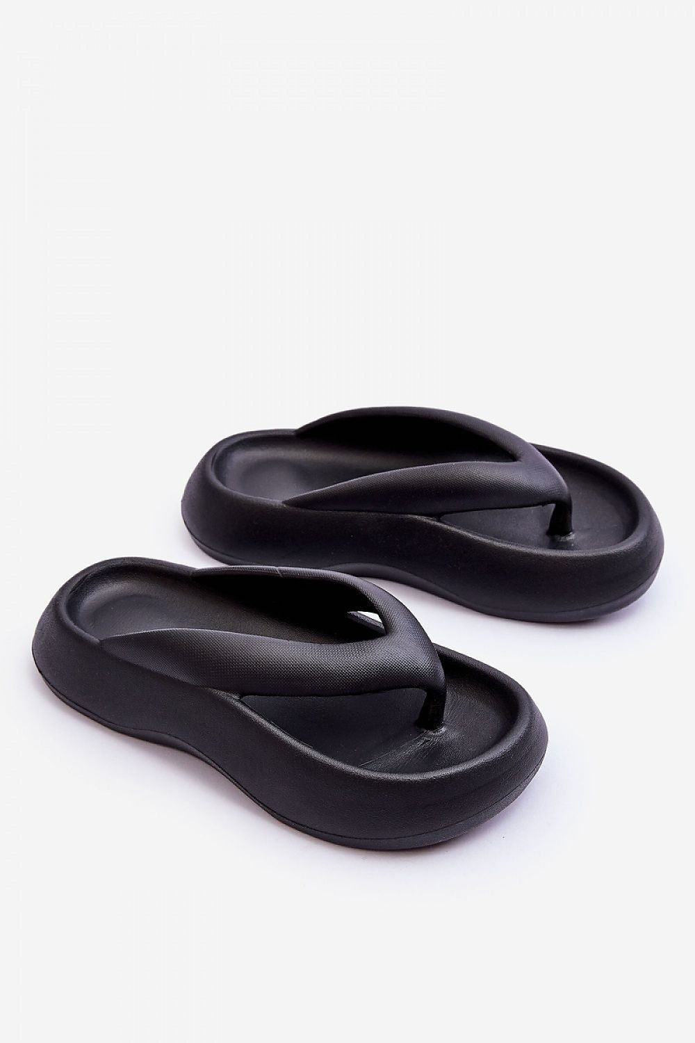 Japanese flip-flops model 194388 Step in style