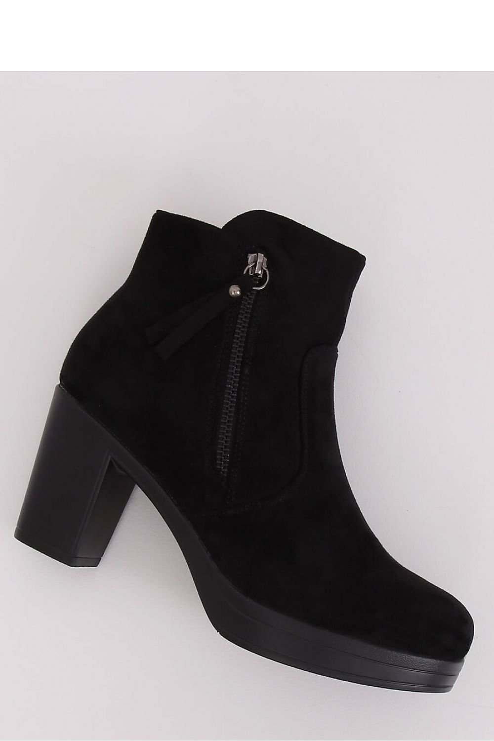 Heel boots model 135573 Inello