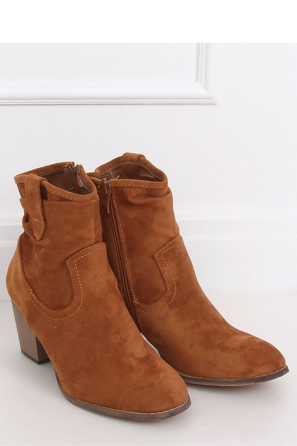 Heel boots model 146805 Inello