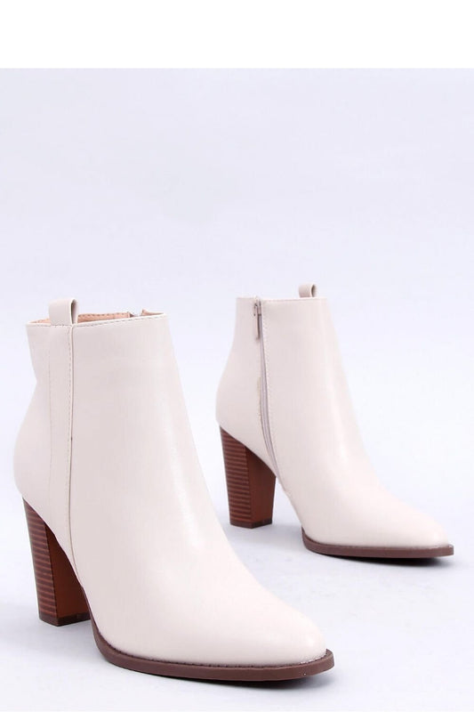 Heel boots model 172886 Inello