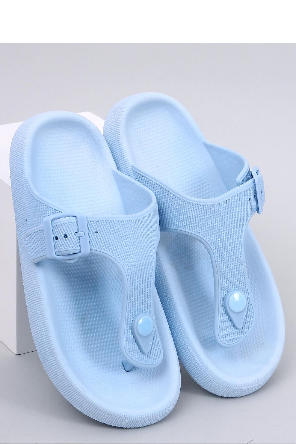 Japanese flip-flops model 182222 Inello