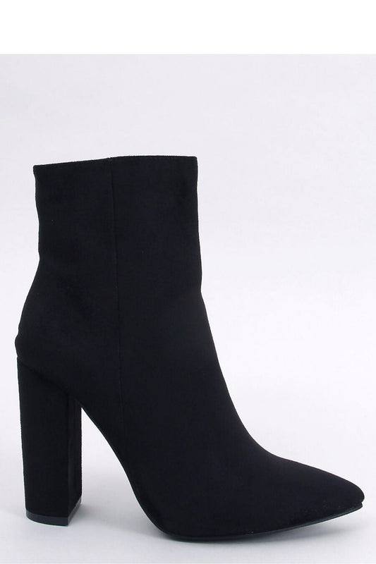 Heel boots model 184538 Inello