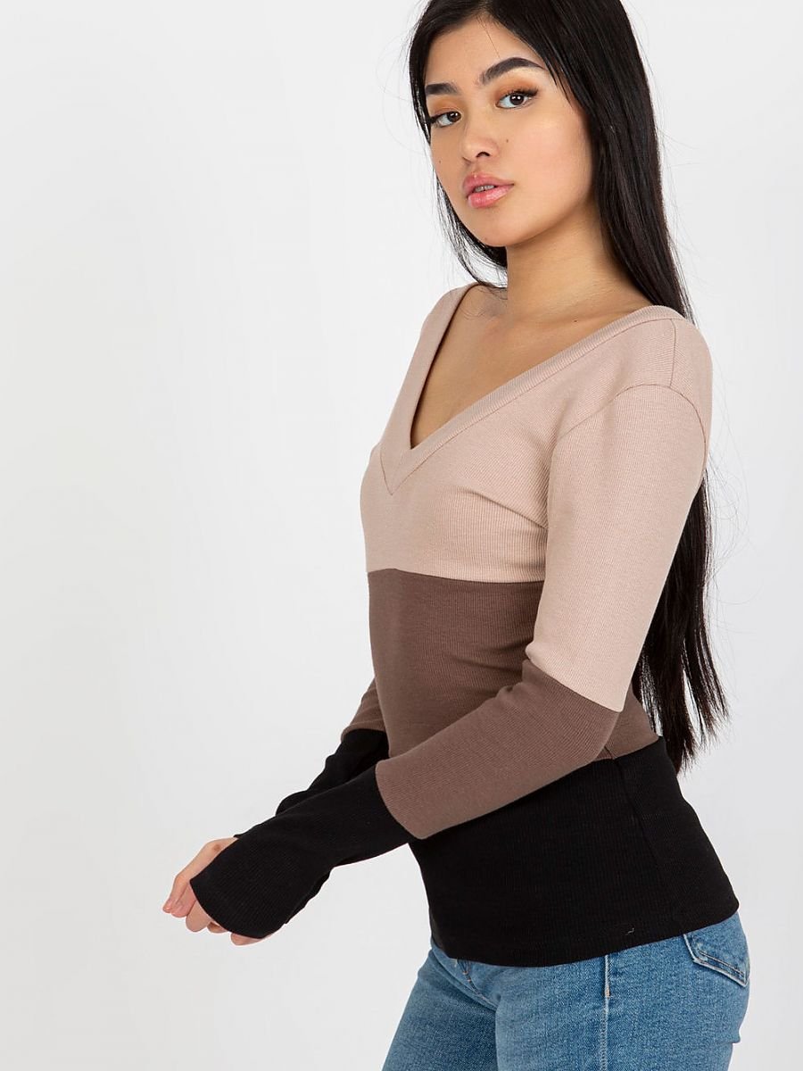 Blouse model 175090 Rue Paris