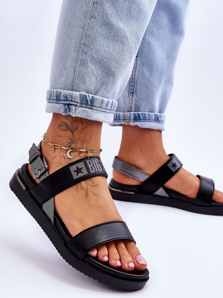 Sandals model 180664 Step in style