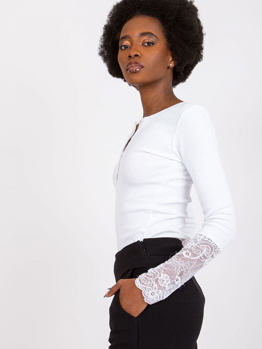 Blouse model 180881 Rue Paris