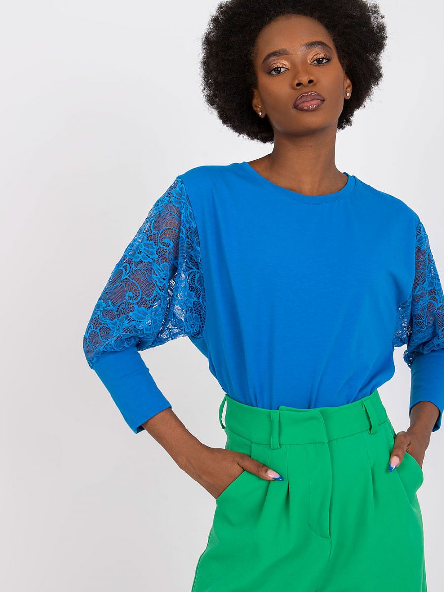 Blouse model 181165 Rue Paris