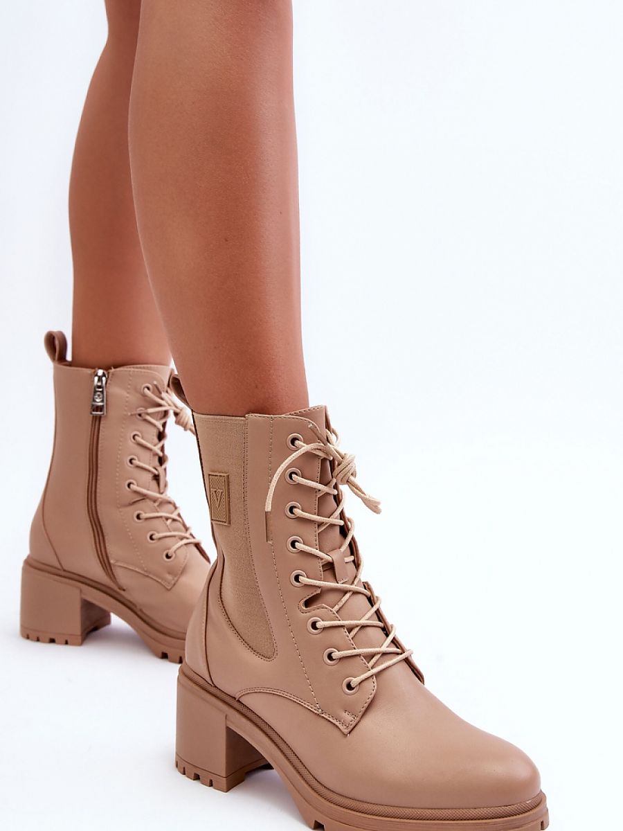 Heel boots model 183953 Step in style