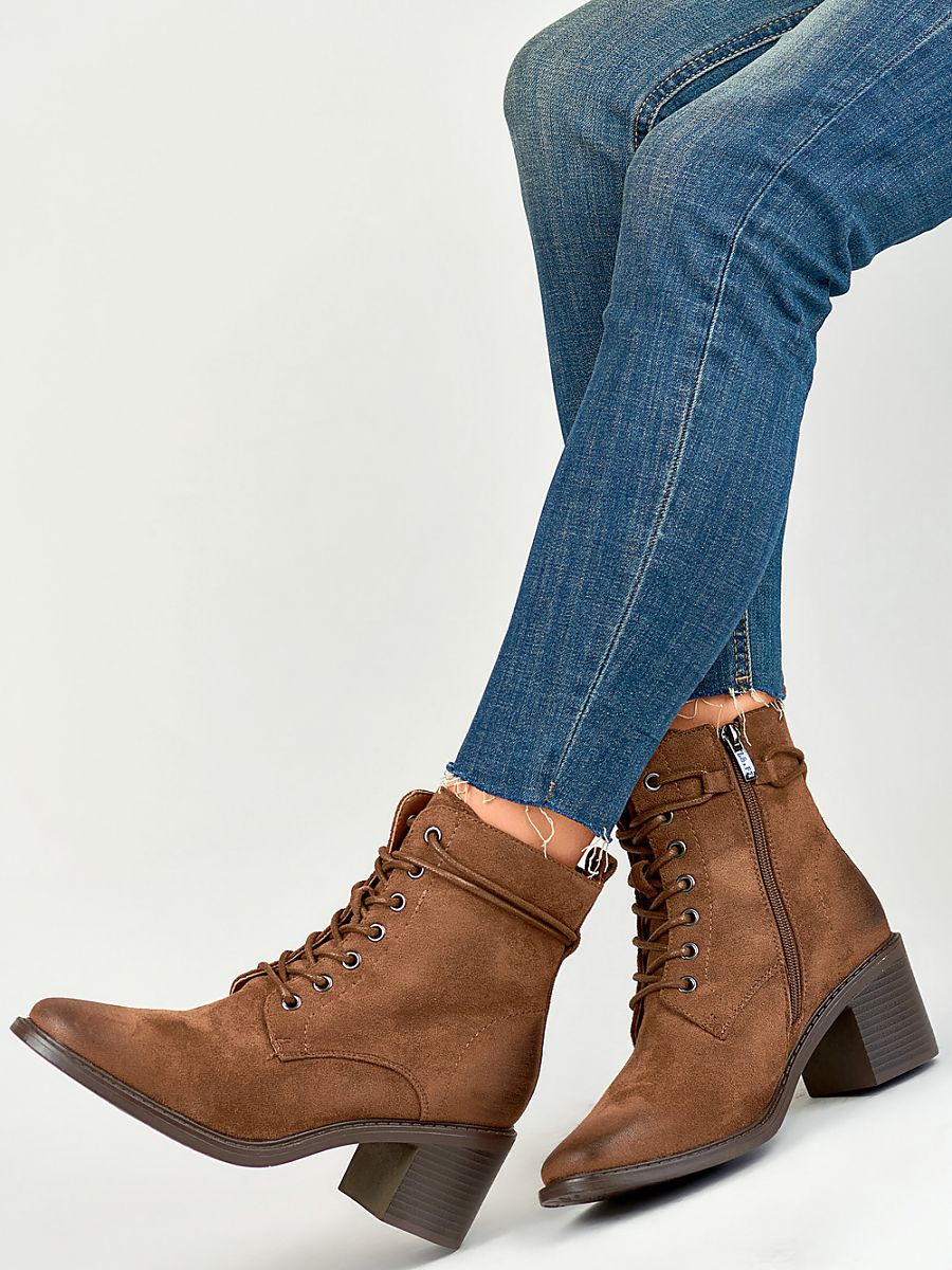 Heel boots model 184634 PRIMO